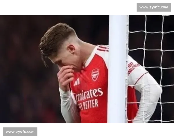 滕哈格力挺希克留队,勒沃库森锋霸遭英超意甲哄抢